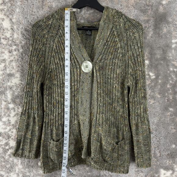 BCBGMaxazria Size M Big Single Button Snap Button Ribbed Knit Cardigan Sweater - Picture 2 of 9
